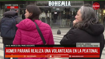 AGMER Paran&aacute; realiz&oacute; una volanteada durante el paro docente de este lunes